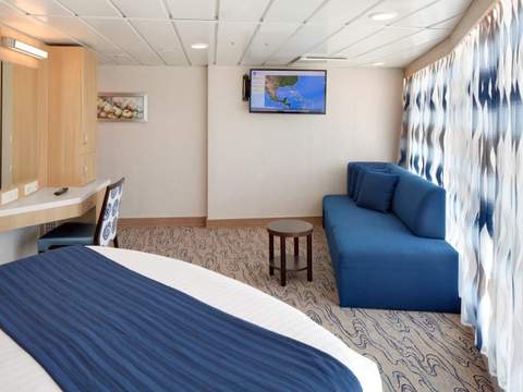 Navigator of the Seas Spacious Panoramic Ocean View (1L) cabin, photo 4 of 9 Navigator of the Seas Spacious Panoramic Ocean View (1L) cabin, photo 4 of 9