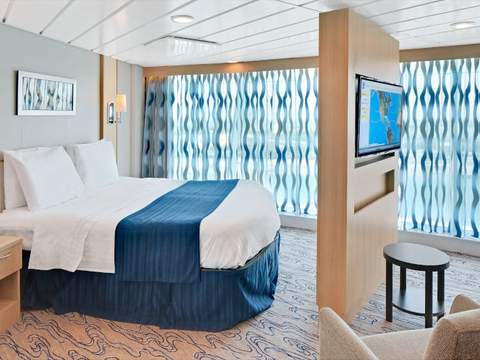 Navigator of the Seas Spacious Panoramic Ocean View (1L) cabin, photo 8 of 9 Navigator of the Seas Spacious Panoramic Ocean View (1L) cabin, photo 8 of 9