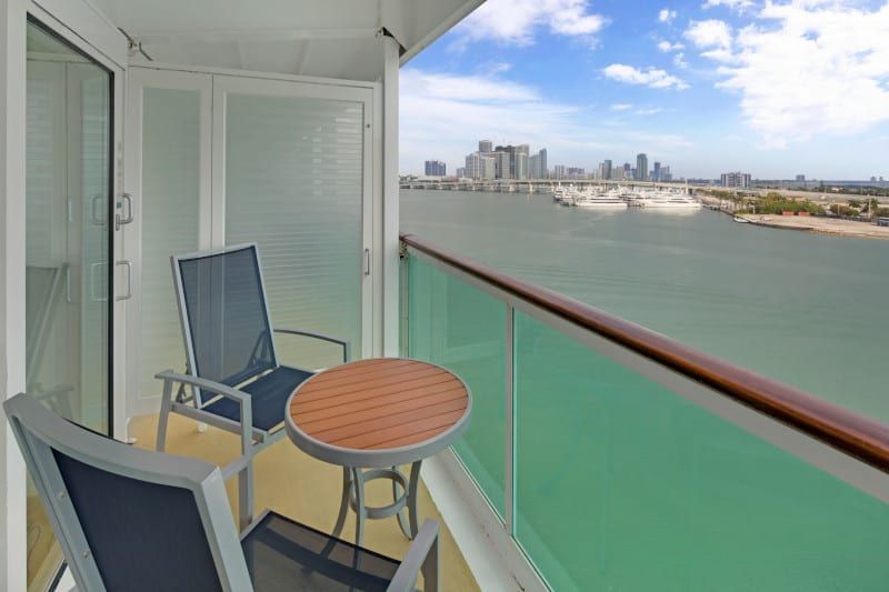 Navigator of the Seas Spacious Ocean View Balcony (3B) balcony, photo 2 of 2