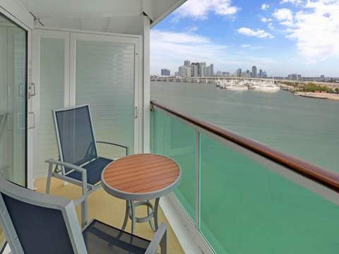 Navigator of the Seas Spacious Ocean View Balcony (3B) balcony, photo 2 of 2