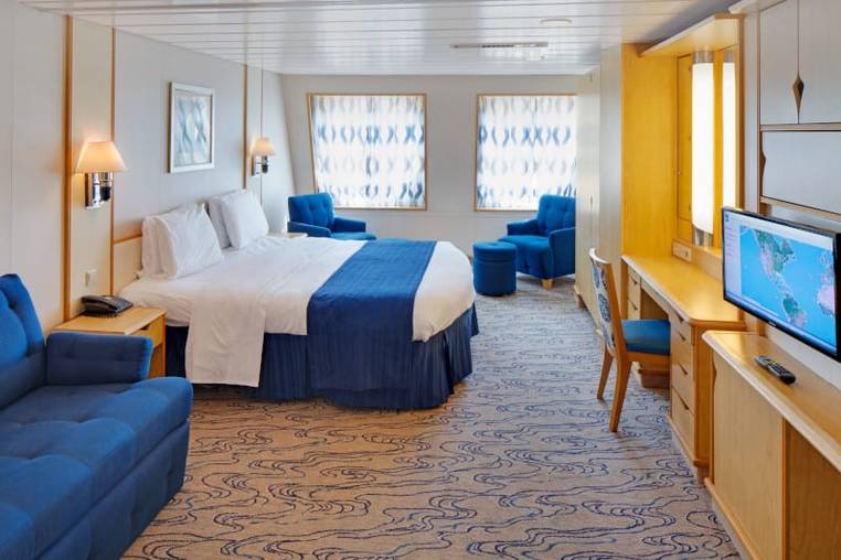 Navigator of the Seas Ultra Spacious Ocean View (1K) cabin, photo 3 of 4