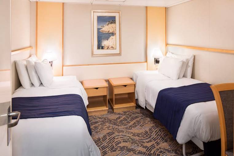 Navigator of the Seas Grand Suite - 2 bedroom (GT) bedroom, photo 4 of 4