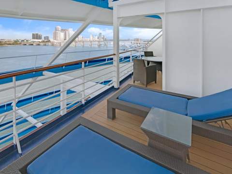 Navigator of the Seas Grand Suite - 2 bedroom (GT) balcony Navigator of the Seas Grand Suite - 2 bedroom (GT) balcony