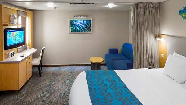 Oasis of the Seas Spacious Interior (1R) cabin, photo 1 of 2