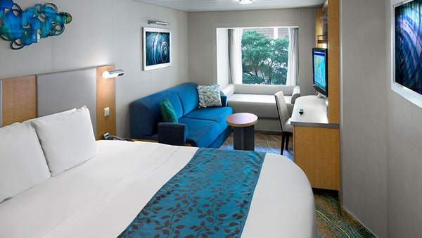 Oasis of the Seas Central Park View Interior (2S) cabin, photo 1 of 3