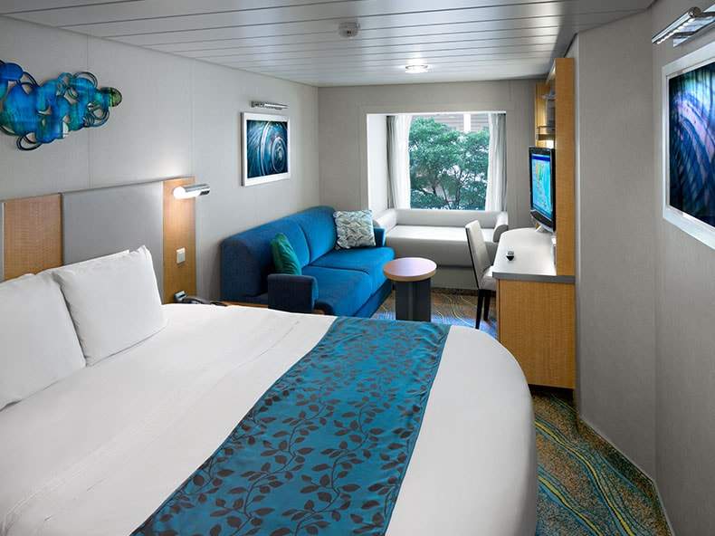 Oasis of the Seas Central Park View Interior (2S) cabin, photo 1 of 3
