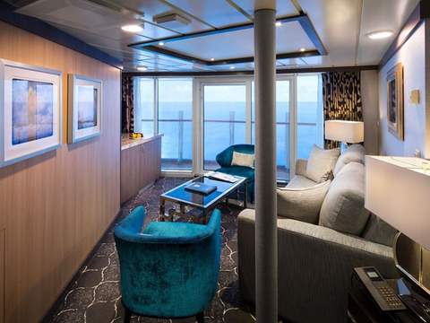 Oasis of the Seas AquaTheater Suite - 1 Bedroom (A4) living area, photo 1 of 2