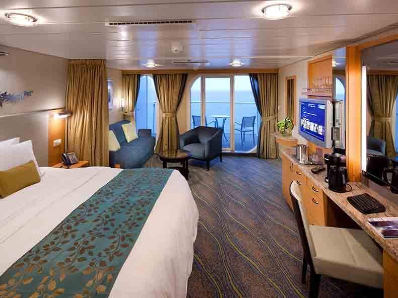 Oasis of the Seas Junior Suite (J3) cabin, photo 1 of 4 Oasis of the Seas Junior Suite (J3) cabin, photo 1 of 4