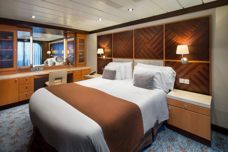 Oasis of the Seas Owner's Suite - 1 Bedroom (OS) bedroom