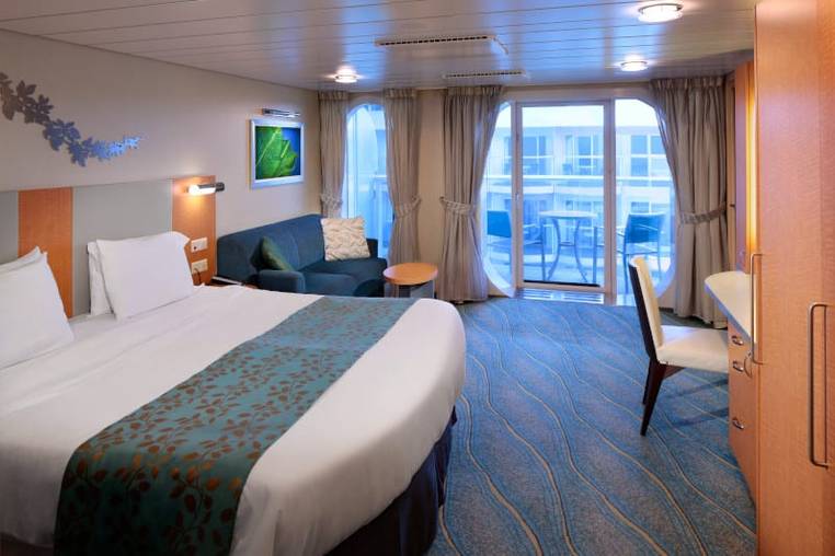 Oasis of the Seas Boardwalk View Balcony - Accessible (1I) cabin, photo 4 of 4