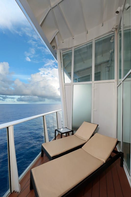 Oasis of the Seas Crown Loft Suite (L1) balcony, photo 2 of 2