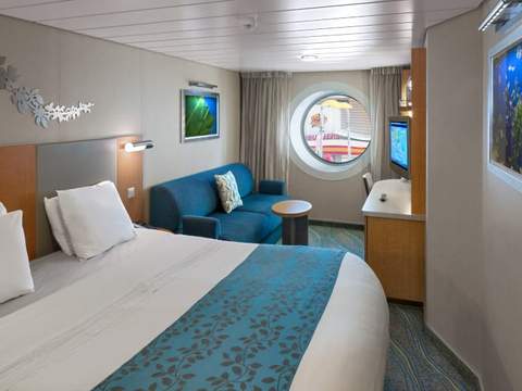 Oasis of the Seas Promenade View Interior (2T) cabin, photo 4 of 4