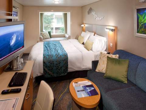 Oasis of the Seas Central Park View Interior (2S) cabin, photo 3 of 3