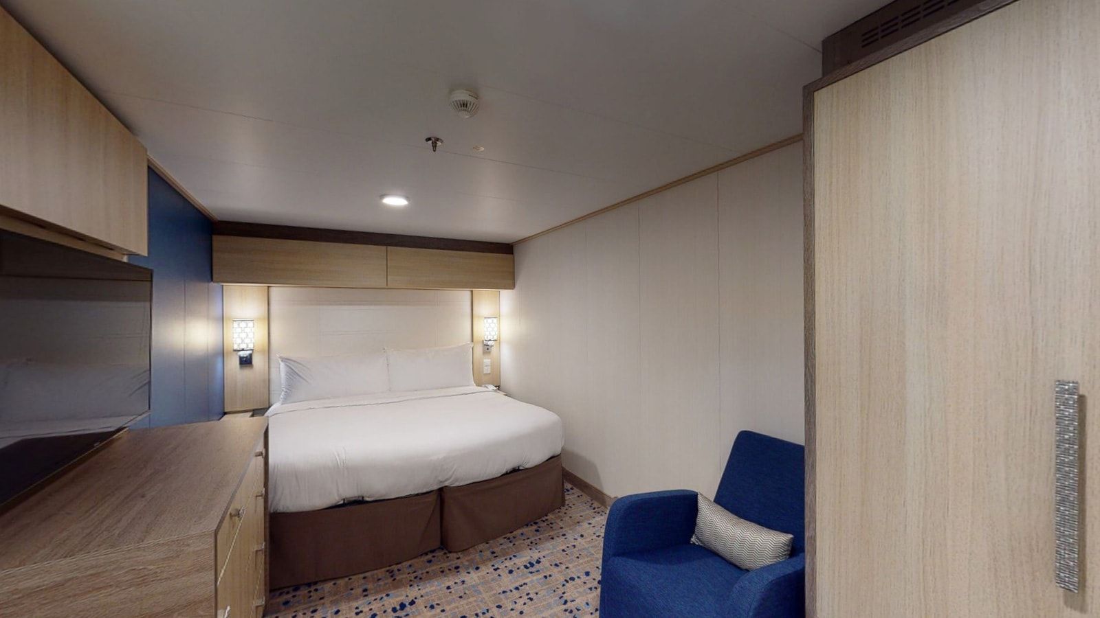 Odyssey of the Seas Connecting Interior (CI) cabin, photo 3 of 3