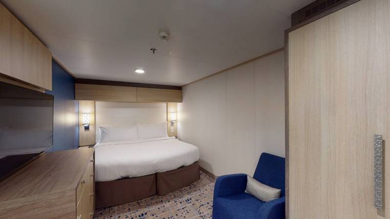 Odyssey of the Seas Connecting Interior (CI) cabin, photo 3 of 3