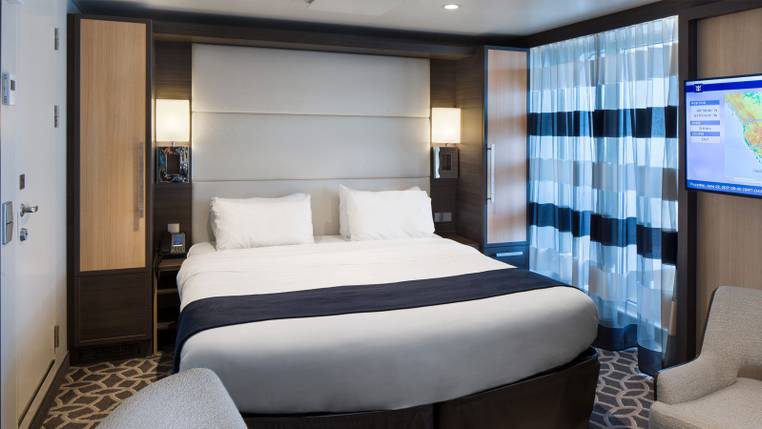 Ovation of the Seas Junior Suite with Large Balcony (J1) cabin, photo 2 of 3