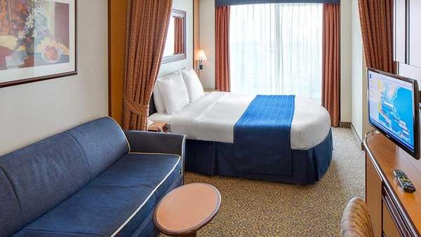 Serenade of the Seas Spacious Ocean View Balcony (1B) cabin, photo 1 of 2