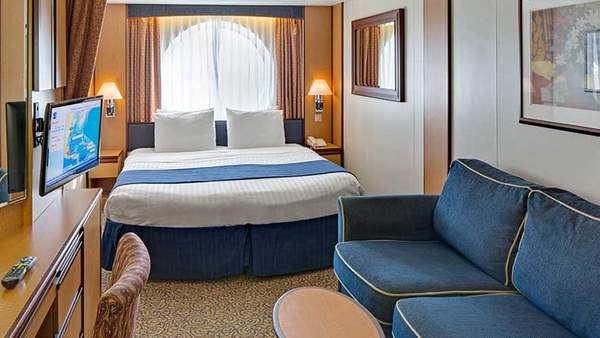 Serenade of the Seas Ocean View (2N) cabin, photo 1 of 2