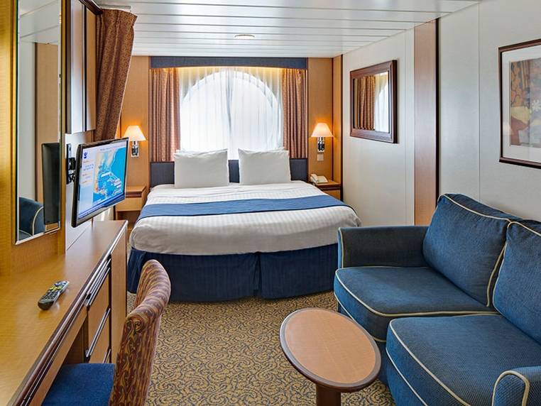 Serenade of the Seas Spacious Ocean View (4M) cabin, photo 1 of 2