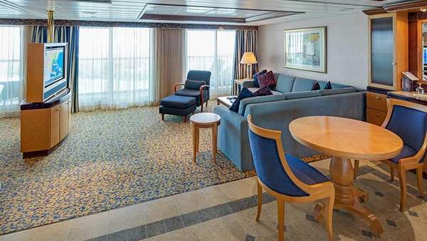Serenade of the Seas Owner's Suite - 1 Bedroom (OS) living area, photo 1 of 3 Serenade of the Seas Owner's Suite - 1 Bedroom (OS) living area, photo 1 of 3