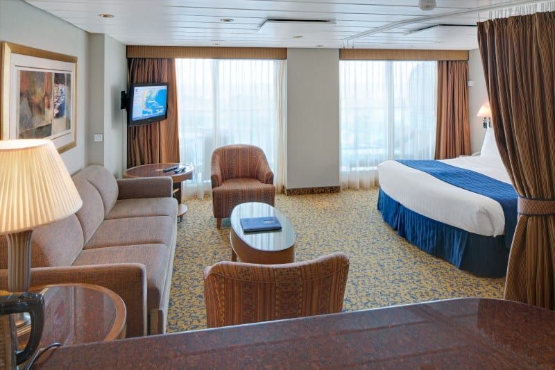 Serenade of the Seas Grand Suite - 1 Bedroom (GS) living area, photo 5 of 6