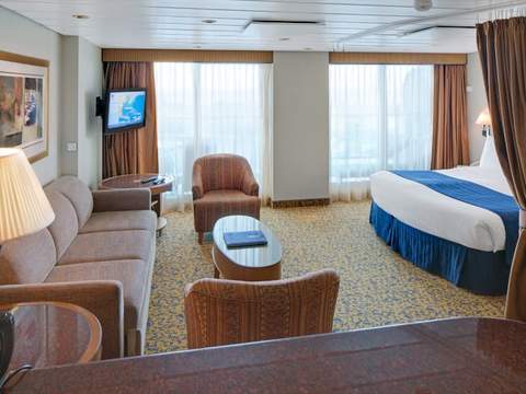 Serenade of the Seas Grand Suite - 1 Bedroom (GS) living area, photo 5 of 6