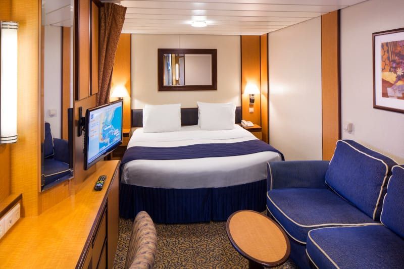 Serenade of the Seas Interior (2V) cabin, photo 3 of 3