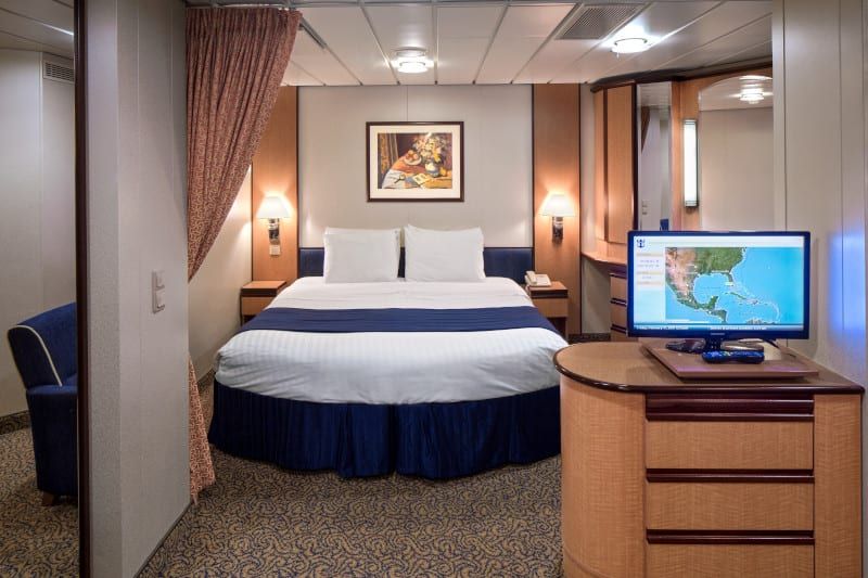 Serenade of the Seas Ultra Spacious Ocean View (1K) cabin, photo 3 of 3