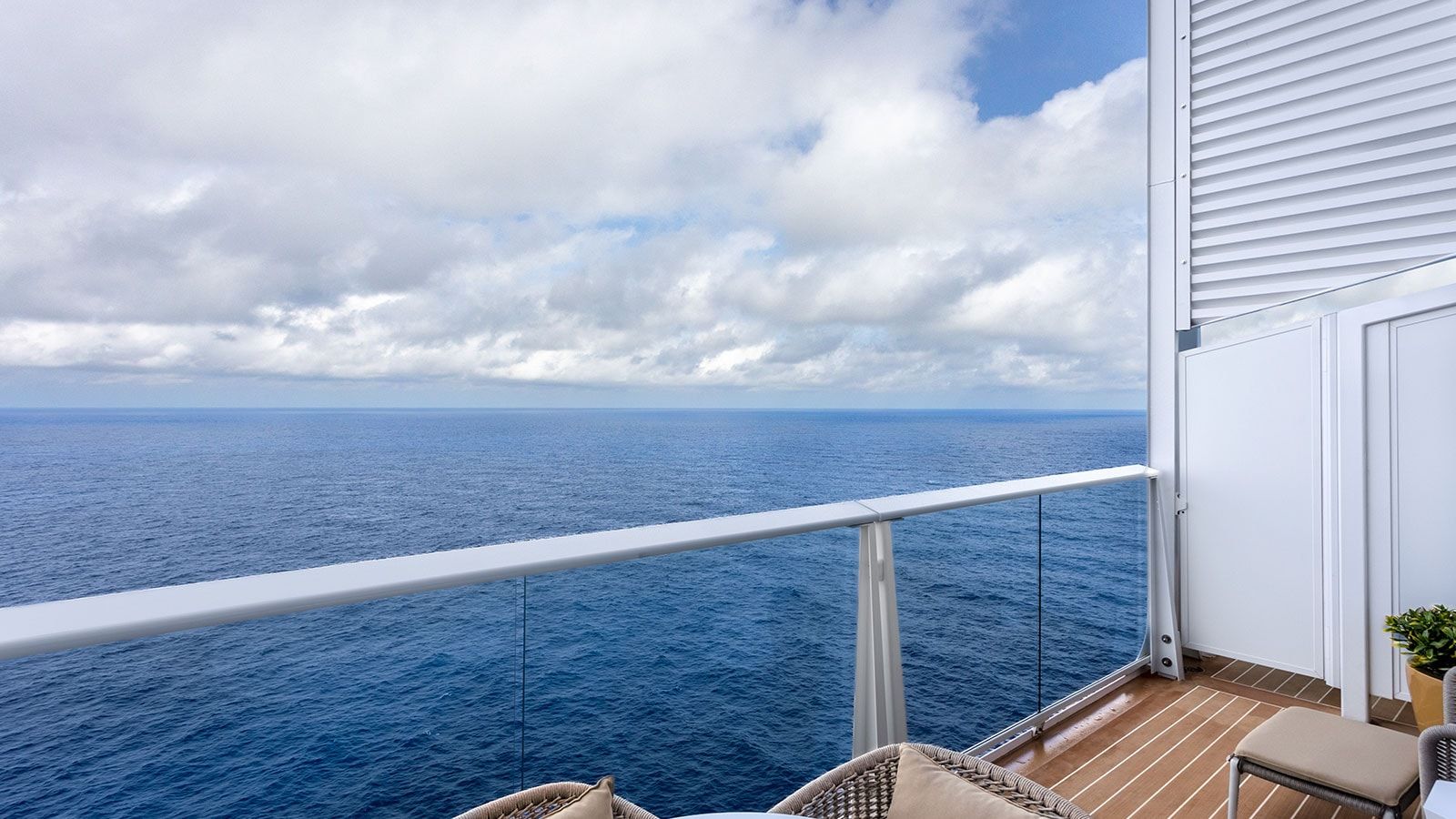 Star of the Seas Icon Loft Suite (IL) balcony