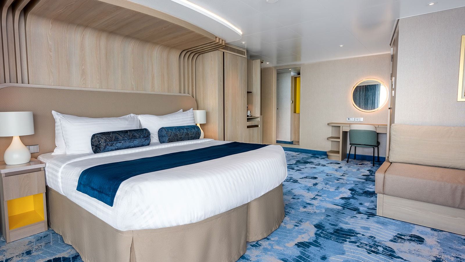 Star of the Seas Sunset Corner Suite (SN) bedroom, photo 4 of 5