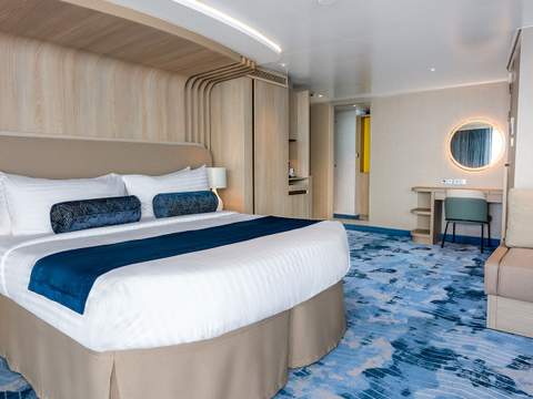 Star of the Seas Sunset Corner Suite (SN) bedroom, photo 4 of 5
