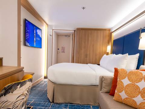 Star of the Seas Central Park View Interior (U5) cabin, photo 2 of 3