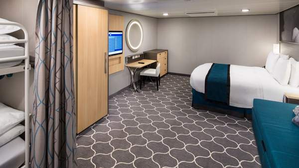 Symphony of the Seas Spacious Interior (1R) cabin, photo 1 of 2