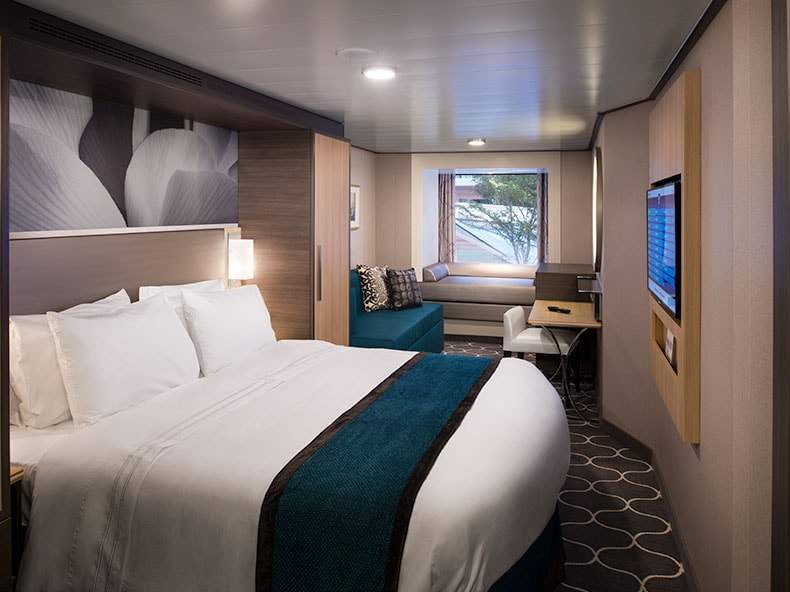 Symphony of the Seas Central Park View Interior (2S) cabin, photo 1 of 2