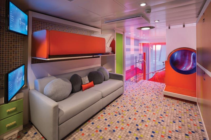 Symphony of the Seas Ultimate Family Suite (US) living area, photo 9 of 12