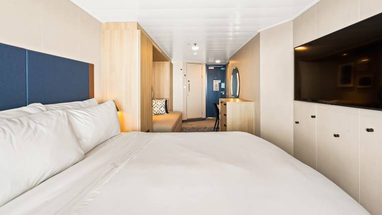 Utopia of the Seas Ocean View with Large Balcony (1C) cabin, photo 2 of 3