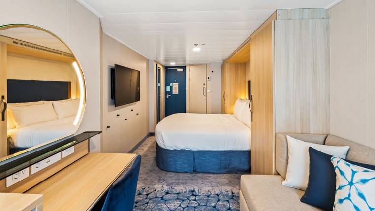 Utopia of the Seas Central Park View Balcony (1J) cabin, photo 2 of 3