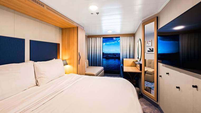 Wonder of the Seas Interior with Virtual Balcony (4U) cabin, photo 1 of 6