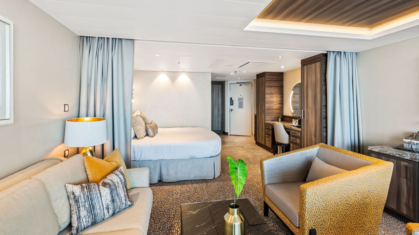 Utopia of the Seas Grand Suite - 1 Bedroom (GS) bedroom, photo 3 of 5