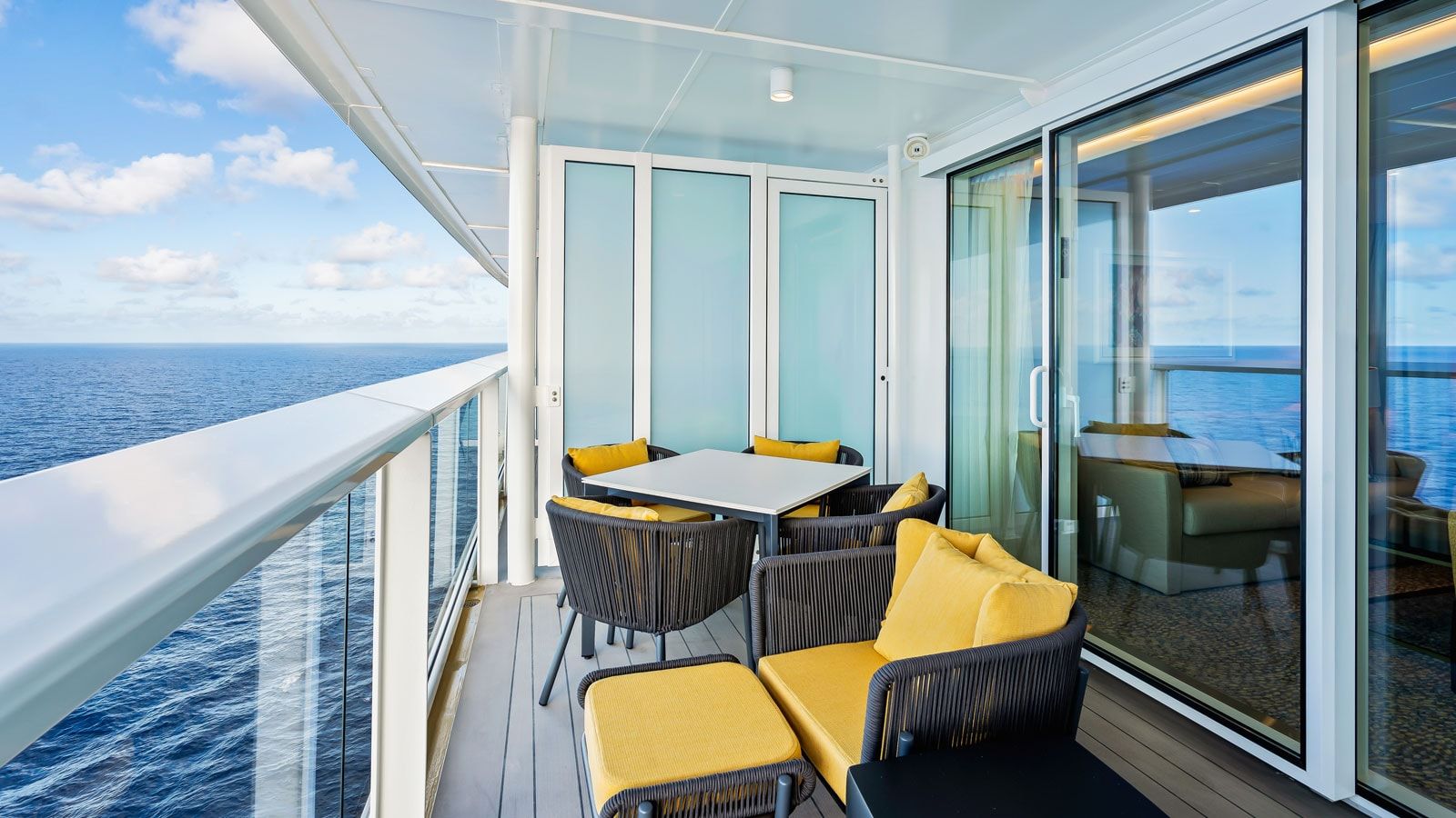 Wonder of the Seas Grand Suite - 1 Bedroom - Accessible (GS) balcony