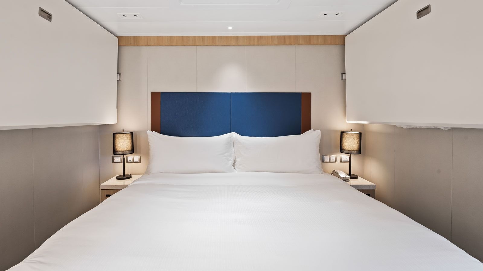 Wonder of the Seas AquaTheater Suite with Large Balcony - 2 Bedrooms (A2) bedroom, photo 2 of 2