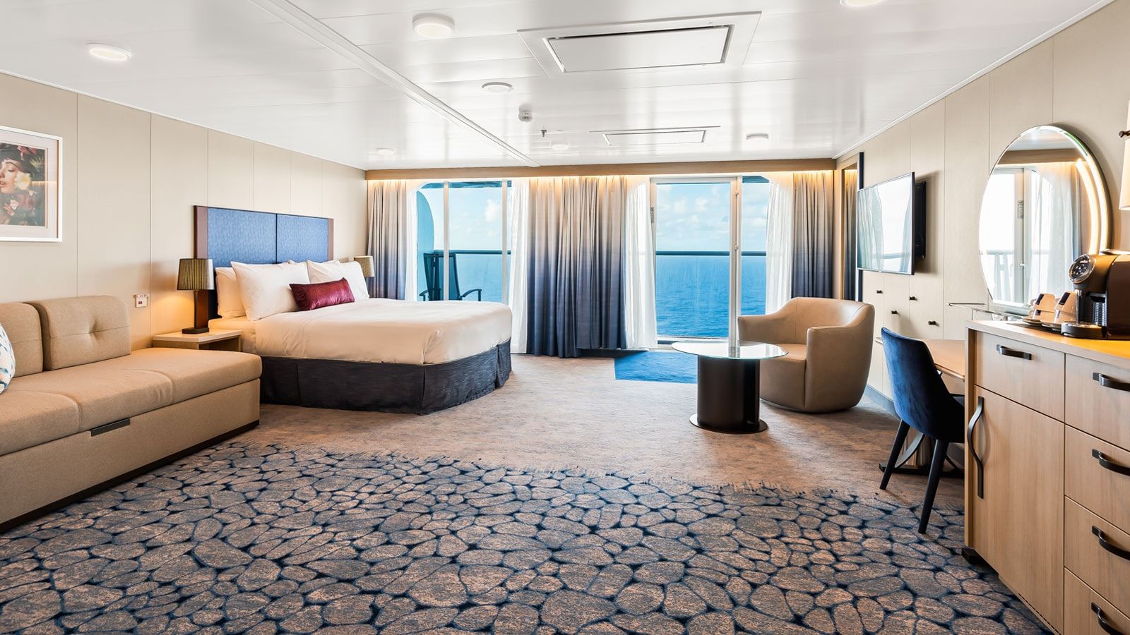Wonder of the Seas Junior Suite (J3) cabin, photo 1 of 5