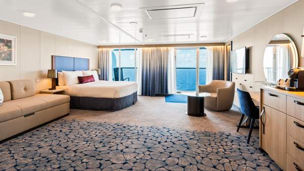 Wonder of the Seas Junior Suite (J3) cabin, photo 1 of 5