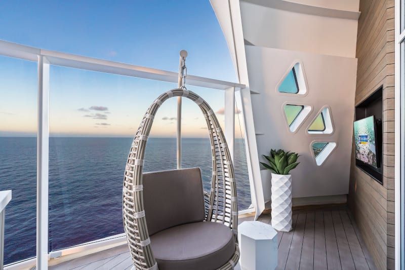 Wonder of the Seas Royal Loft Suite (RL) balcony, photo 3 of 3