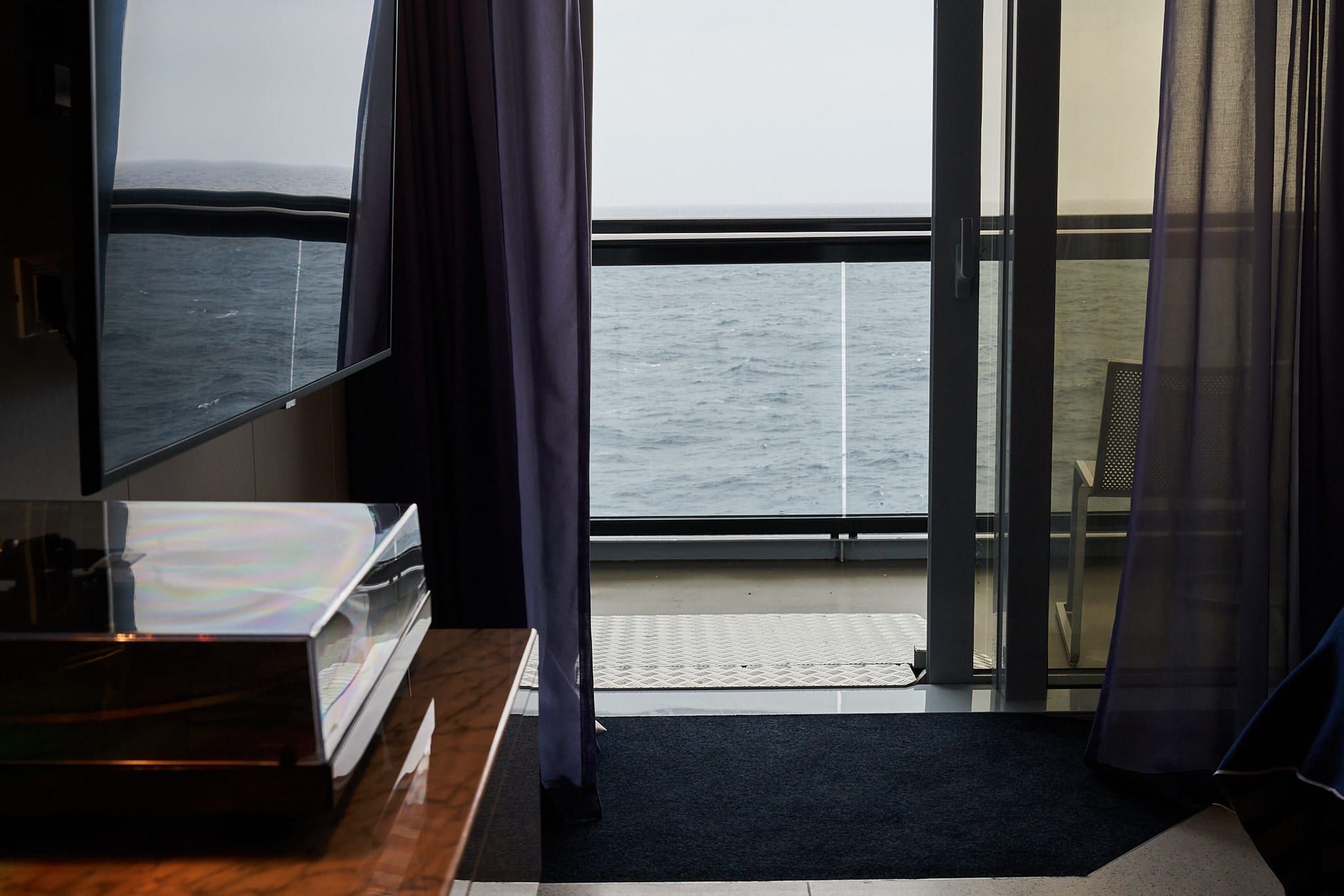 Virgin Voyages Seriously Suite - Accessible (SS) view
