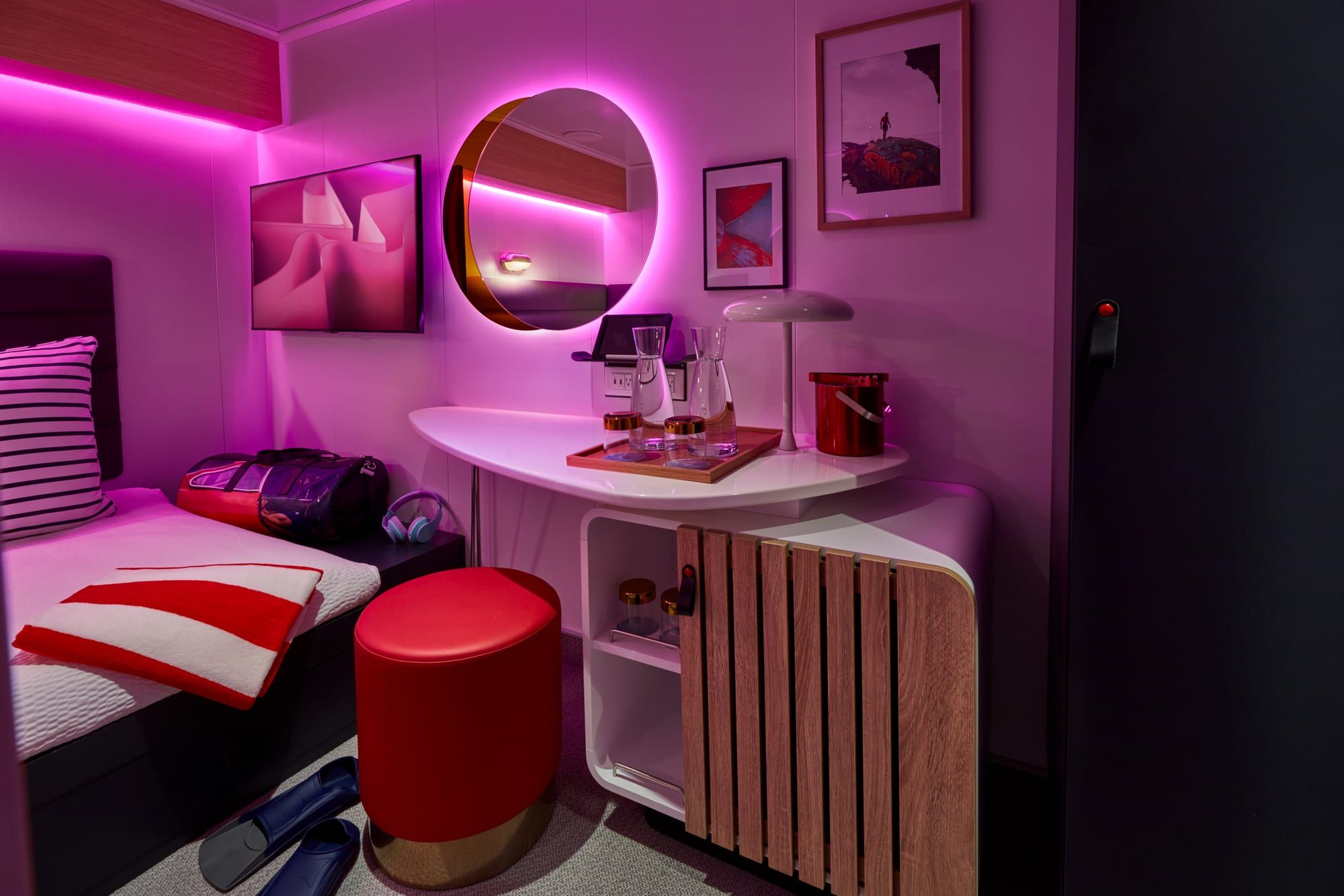 Virgin Voyages Solo Insider (I1) cabin, photo 3 of 3