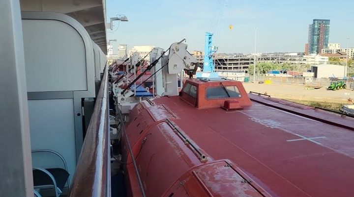 Fully Obstructed View