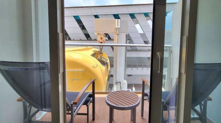 Cabin E504 - Balcony Obstructed - Discovery Princess