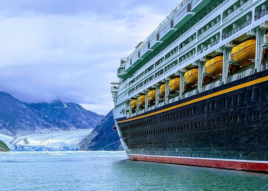 Cruise Endicott Arm, Alaska cruise port