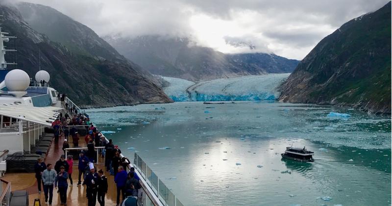 Cruise Endicott Arm & Dawes Glacier